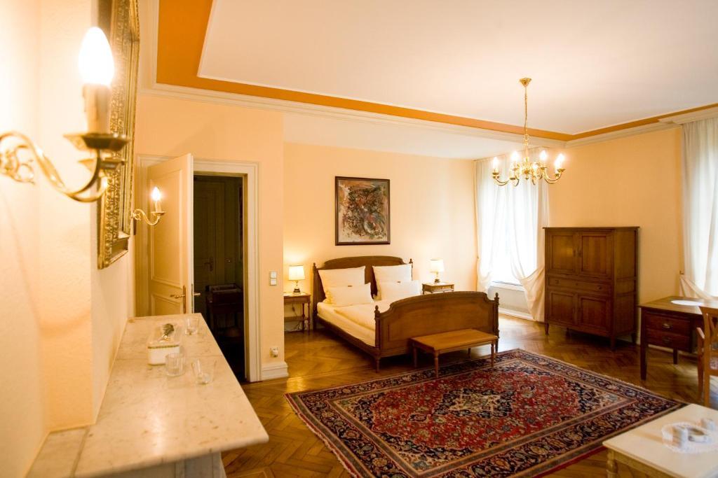 Hotel Restaurant Villa Fayence Wallerfangen Pokój zdjęcie